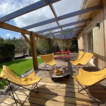 House De Charme A Messanges. La Maison Bleue بيت للعطل ميسانج