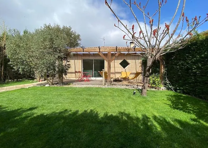 Σπίτι διακοπών House De Charme A Messanges. La Maison Bleue *